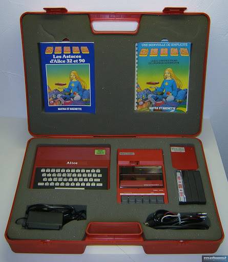 alice_32_matra_hachette_mallette_rouge.jpg alice_32_matra_hachette_mallette_rouge.jpg